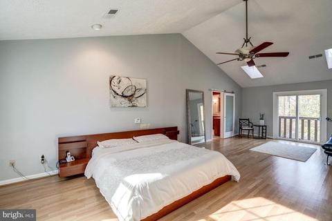 1044 Rector Ln, Mclean, VA 22102 photo 23