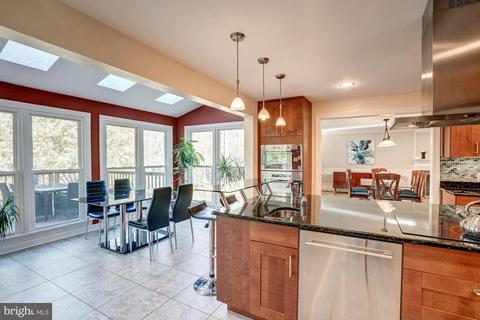 1044 Rector Ln, Mclean, VA 22102 photo 12