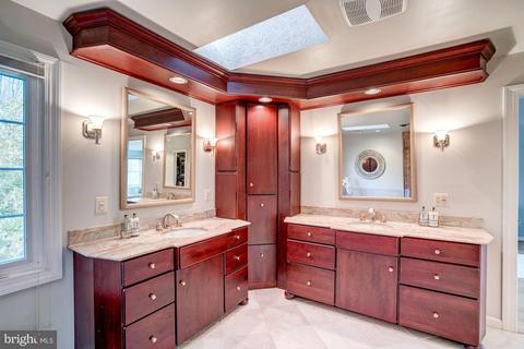 1044 Rector Ln, Mclean, VA 22102 photo 28