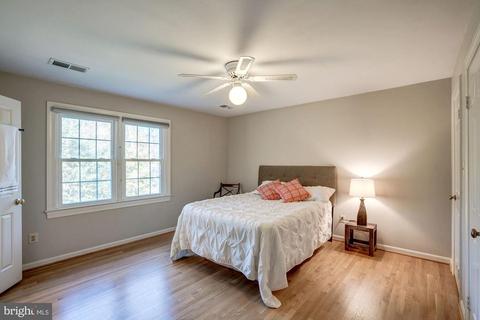 1044 Rector Ln, Mclean, VA 22102 photo 34
