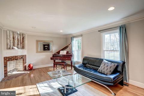 1044 Rector Ln, Mclean, VA 22102 photo 5