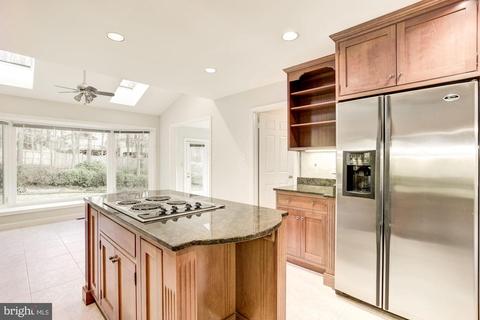 807 Ridge Dr, Mclean, VA 22101 photo 14