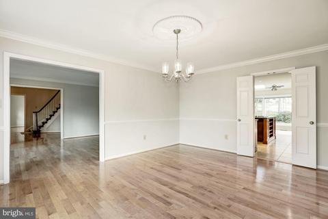 807 Ridge Dr, Mclean, VA 22101 photo 8