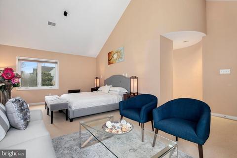 2045 Beacon Pl, Reston, VA 20191 photo 29