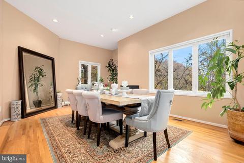 2045 Beacon Pl, Reston, VA 20191 photo 13