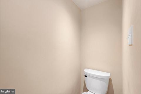 2045 Beacon Pl, Reston, VA 20191 photo 34