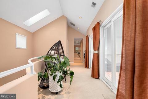 2045 Beacon Pl, Reston, VA 20191 photo 24