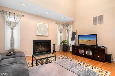2045 Beacon Pl, Reston, VA 20191 photo 19