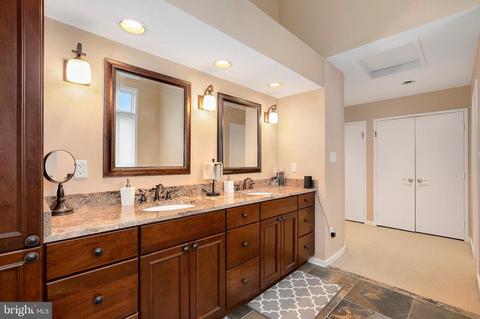 2045 Beacon Pl, Reston, VA 20191 photo 35