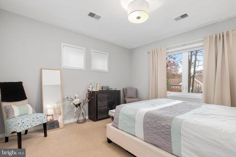 2045 Beacon Pl, Reston, VA 20191 photo 42