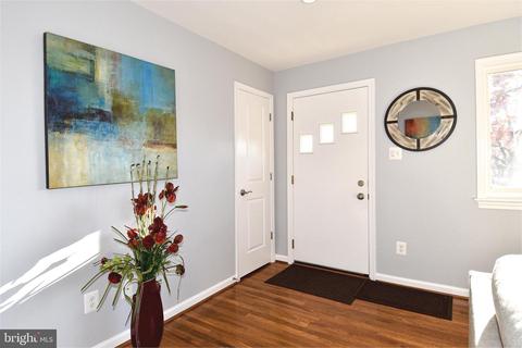 6021 Trailside Dr, Springfield, VA 22150 photo 2