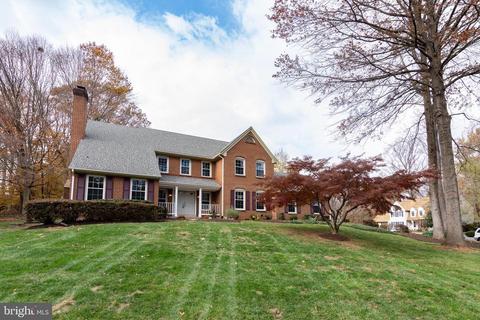 6501 Heather Brook Ct, Mclean, VA 22101 photo 2