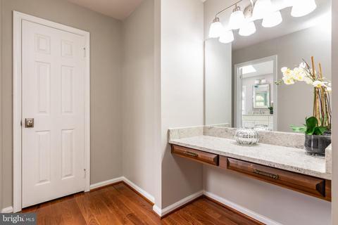 6501 Heather Brook Ct, Mclean, VA 22101 photo 22