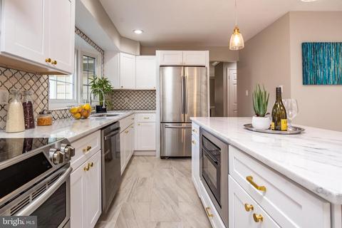 6501 Heather Brook Ct, Mclean, VA 22101 photo 11