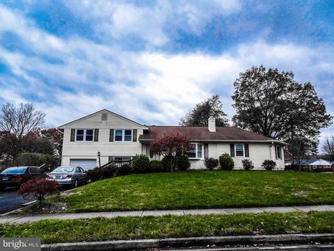 6821 Front Royal Rd, Springfield, VA 22151 photo 2