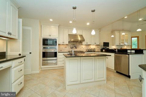 7922 Falstaff Rd, Mclean, VA 22102 photo 5