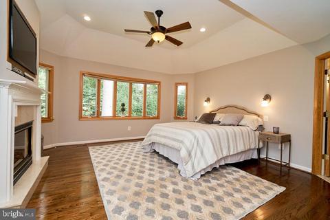 7922 Falstaff Rd, Mclean, VA 22102 photo 12