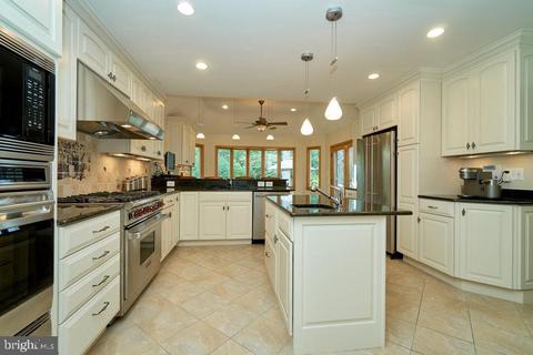 7922 Falstaff Rd, Mclean, VA 22102 photo 6