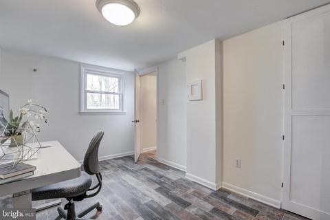 7509 Hamlet St, Springfield, VA 22151 photo 18