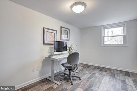 7509 Hamlet St, Springfield, VA 22151 photo 17