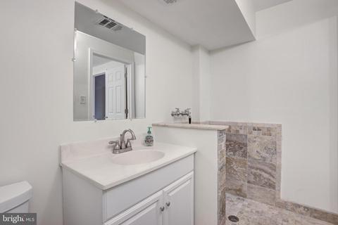 7509 Hamlet St, Springfield, VA 22151 photo 19