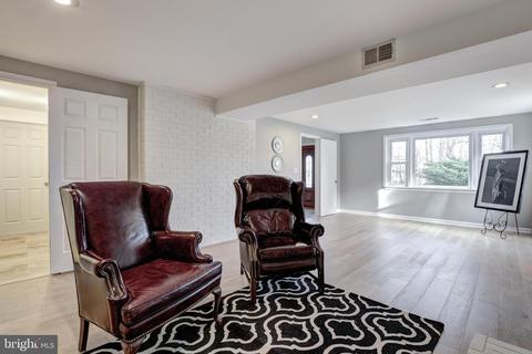 7509 Hamlet St, Springfield, VA 22151 photo 14