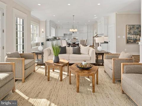 6805 Dillon Ave, Mclean, VA 22101 photo 11
