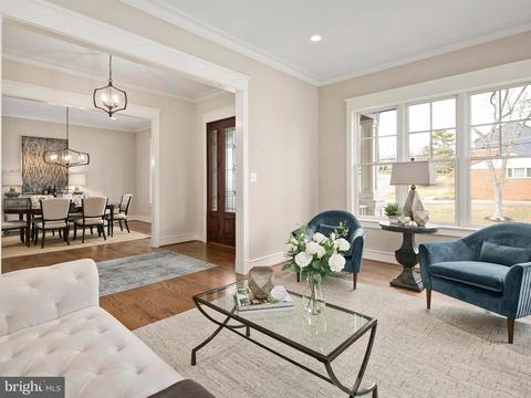 6805 Dillon Ave, Mclean, VA 22101 photo 5