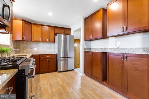 6830 Lois Dr, Springfield, VA 22150 photo 14