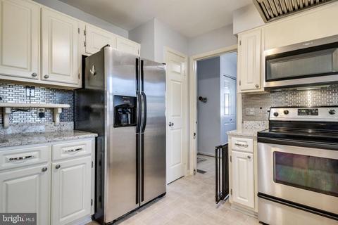7917 Narcissus Ct, Springfield, VA 22152 photo 30