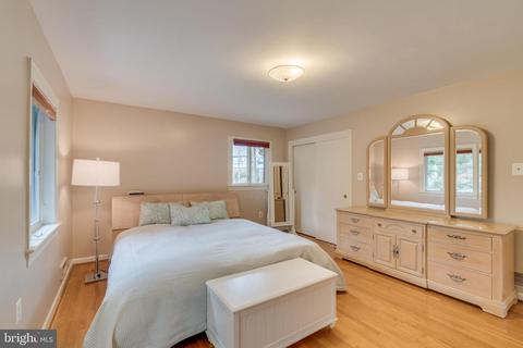 6417 Noble Dr, Mclean, VA 22101 photo 29