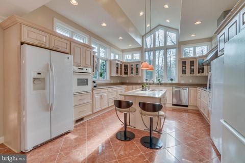 6417 Noble Dr, Mclean, VA 22101 photo 15