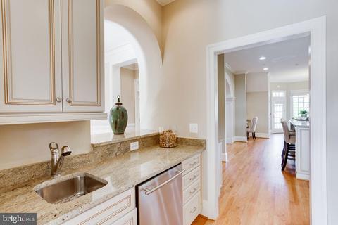 1624 Davidson Rd, Mclean, VA 22101 photo 5