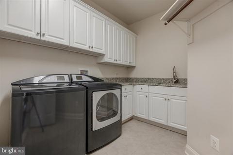 8429 Brook Rd, Mclean, VA 22102 photo 28