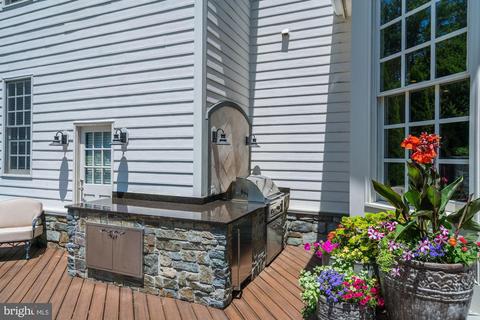 8429 Brook Rd, Mclean, VA 22102 photo 41