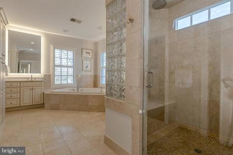 8429 Brook Rd, Mclean, VA 22102 photo 20