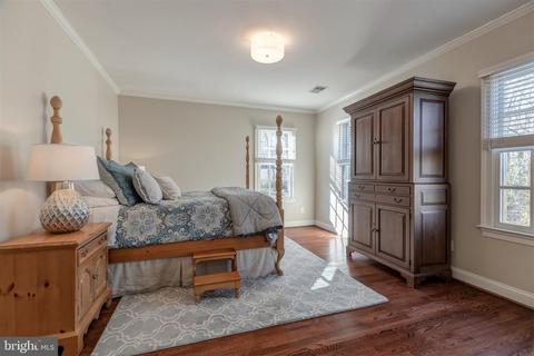 8429 Brook Rd, Mclean, VA 22102 photo 21