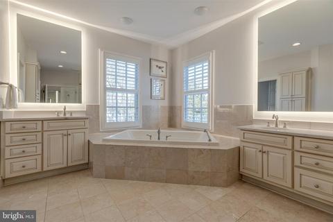 8429 Brook Rd, Mclean, VA 22102 photo 19