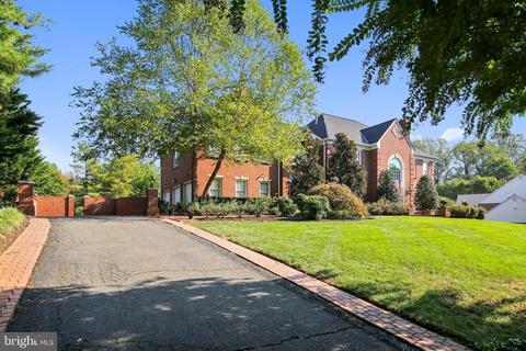 7808 Swinks Mill Ct, Mclean, VA 22102 photo 3