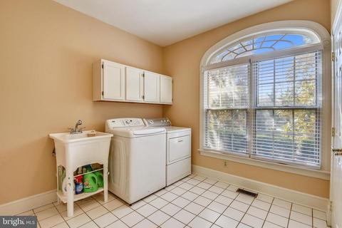 7808 Swinks Mill Ct, Mclean, VA 22102 photo 38
