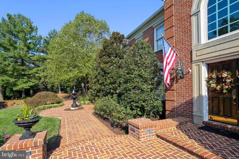 7808 Swinks Mill Ct, Mclean, VA 22102 photo 10