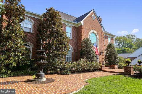 7808 Swinks Mill Ct, Mclean, VA 22102 photo 8
