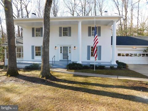12136 Stirrup Rd, Reston, VA 20191 photo 1