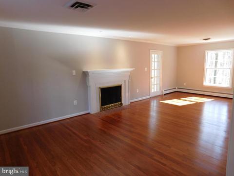 12136 Stirrup Rd, Reston, VA 20191 photo 9