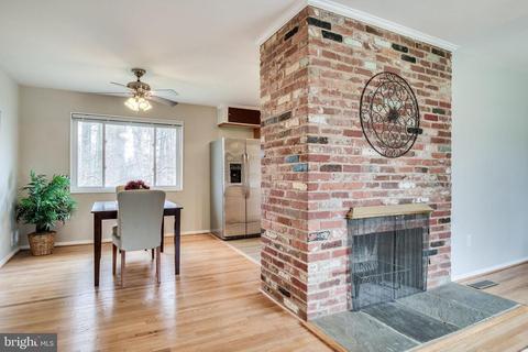 7407 Estaban Pl, Springfield, VA 22151 photo 5
