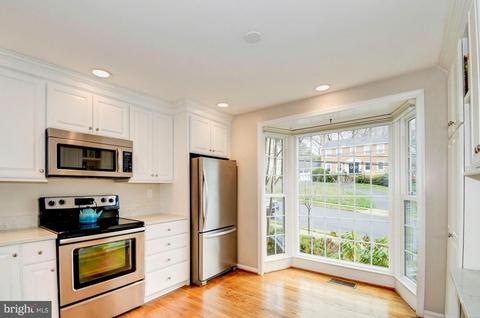 1122 Pine Hill Rd, Mclean, VA 22101 photo 7