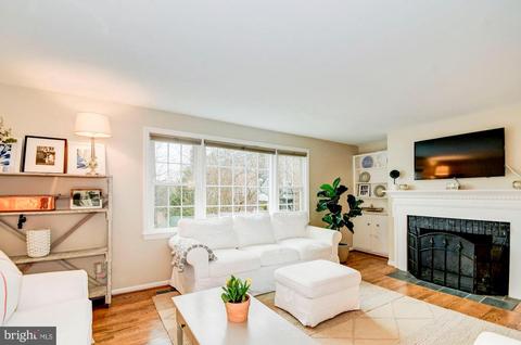 1122 Pine Hill Rd, Mclean, VA 22101 photo 3