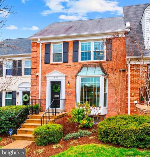 1122 Pine Hill Rd, Mclean, VA 22101 photo 1