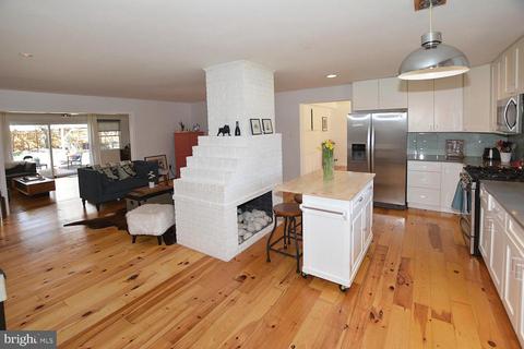7512 Hogarth St, Springfield, VA 22151 photo 7
