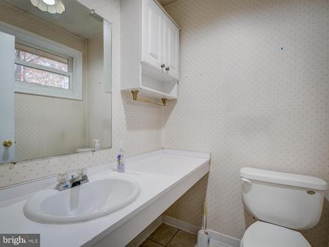 8811 Trafalgar Ct, Springfield, VA 22151 photo 56